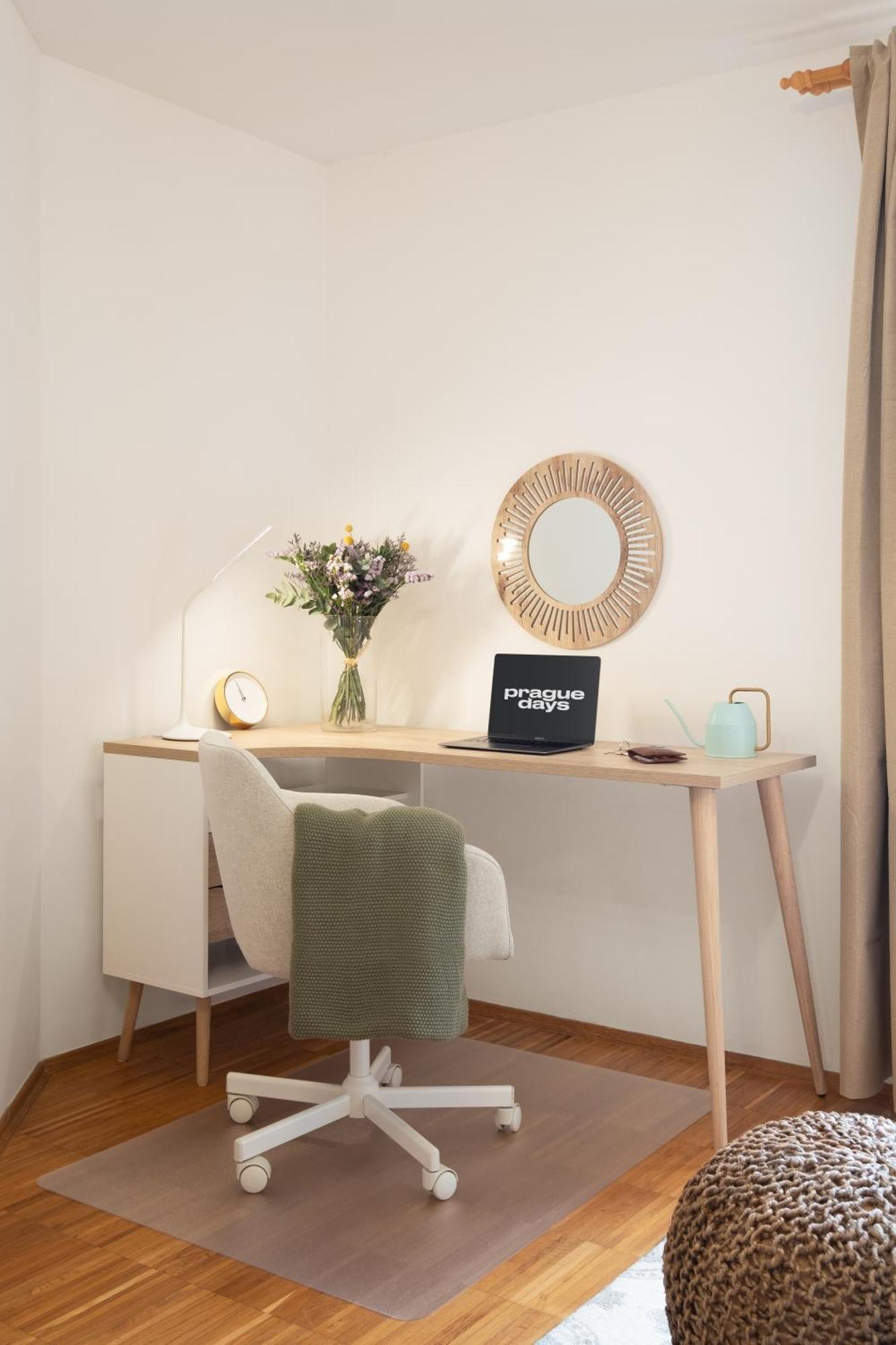 Apartmán Days - Skandi With Workspace - Hip Area