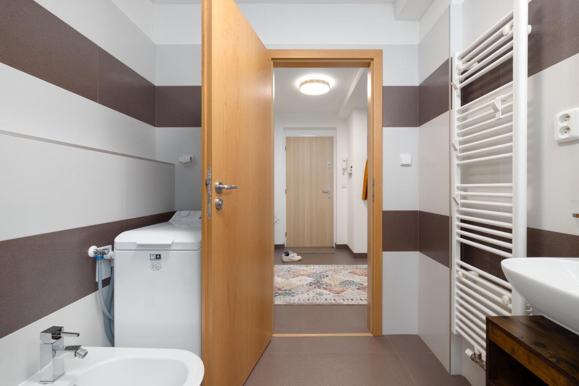 Days - Skandi With Workspace - Hip Area Praha